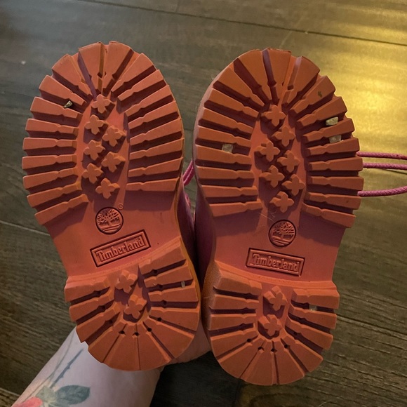 Toddler pink Timberland boots - Picture 3 of 6